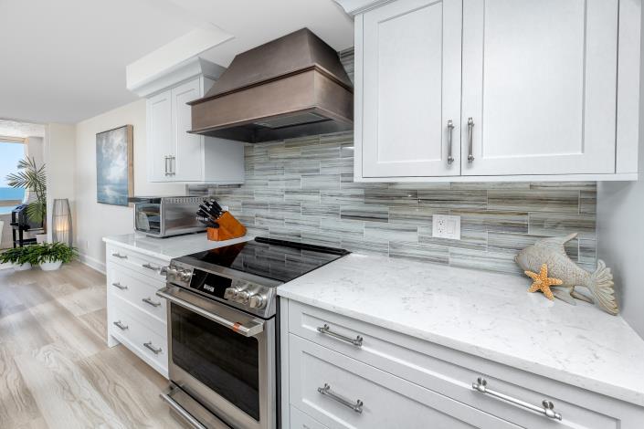 Image No.31-3 Bed Condo for sale