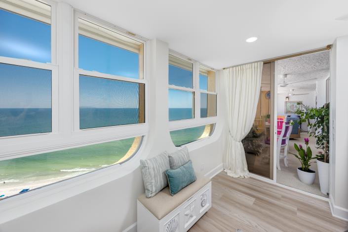 Image No.36-3 Bed Condo for sale