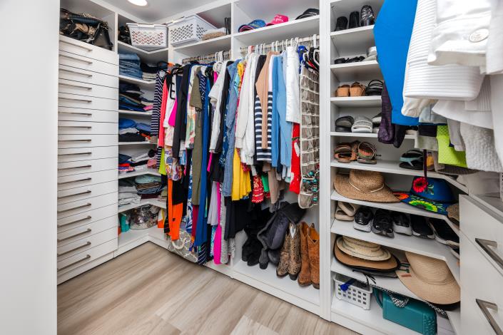 Image No.38-3 Bed Condo for sale