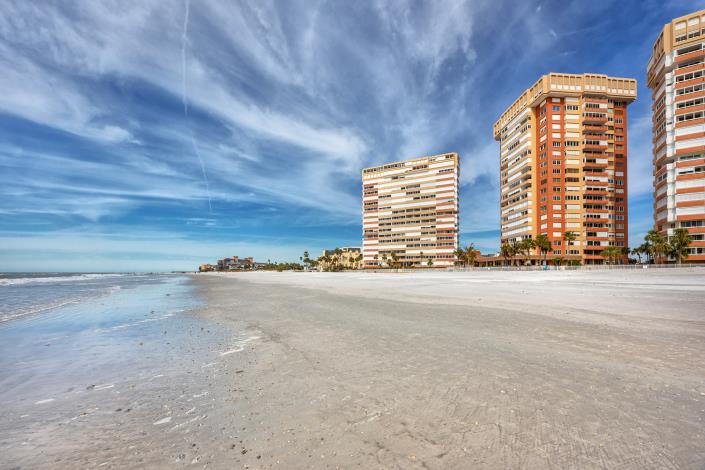 Image No.56-3 Bed Condo for sale