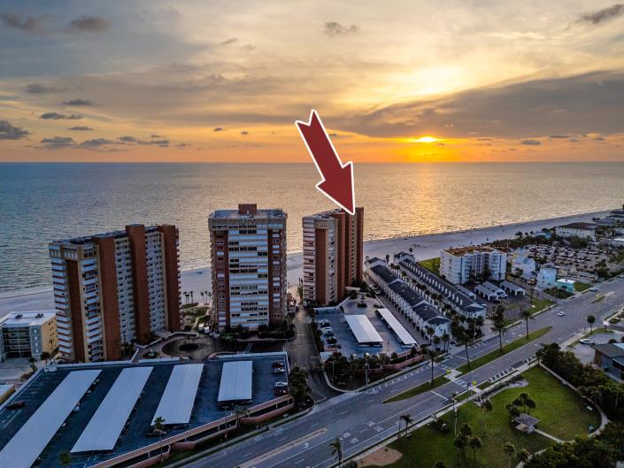 Image No.58-3 Bed Condo for sale