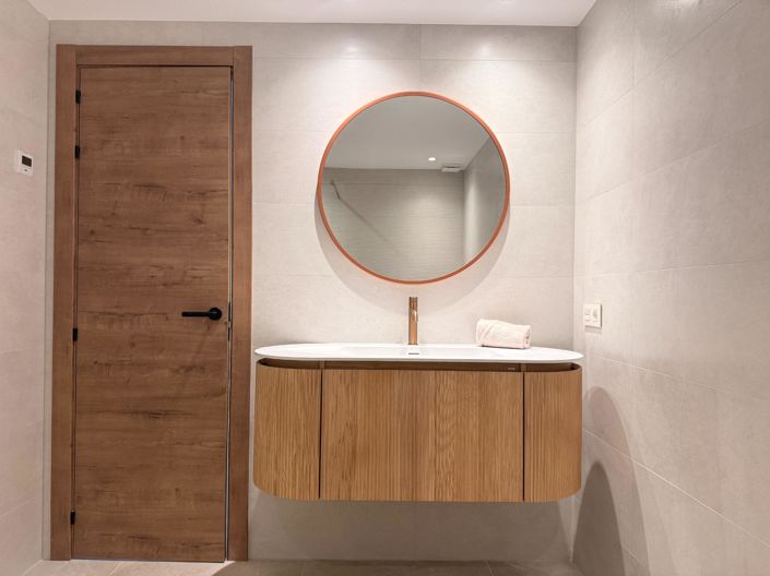 Image No.14-4 Bed Property for sale