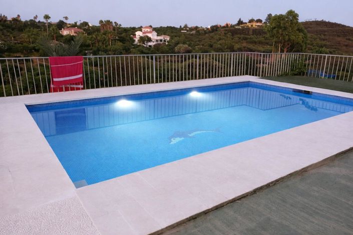 Image No.2-2 Bed Country House for sale