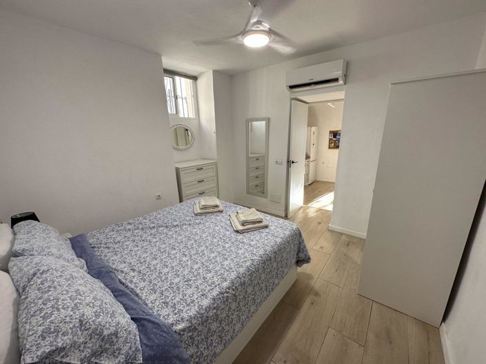 Image No.7-1 Bed Property for sale