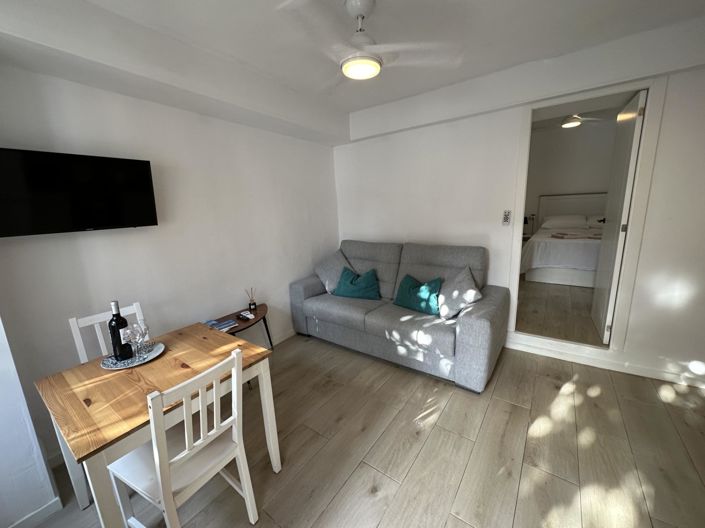 Image No.8-1 Bed Property for sale