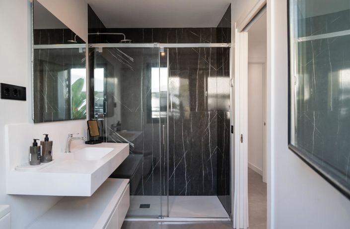 Image No.23-3 Bed Apartment for sale