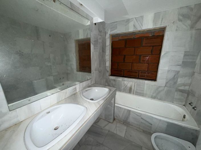 Image No.13-3 Bed Villa for sale