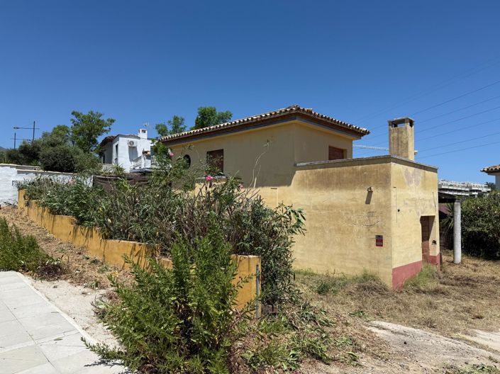 Image No.2-3 Bed Villa for sale