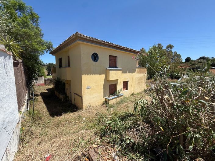 Image No.2-3 Bed Villa for sale