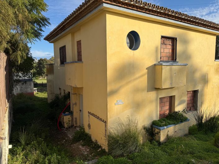 Image No.7-3 Bed Villa for sale