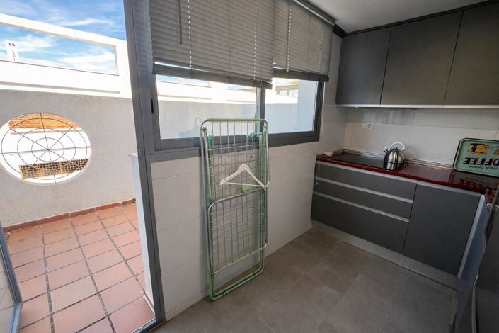 Image No.11-3 Bed Property for sale