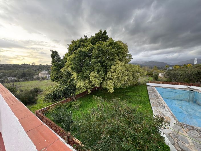 Image No.18-4 Bed House for sale