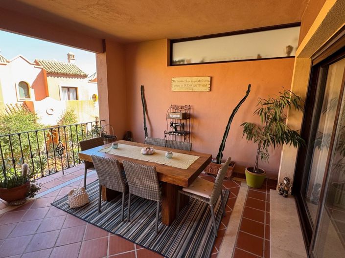 Image No.17-4 Bed Townhouse for sale