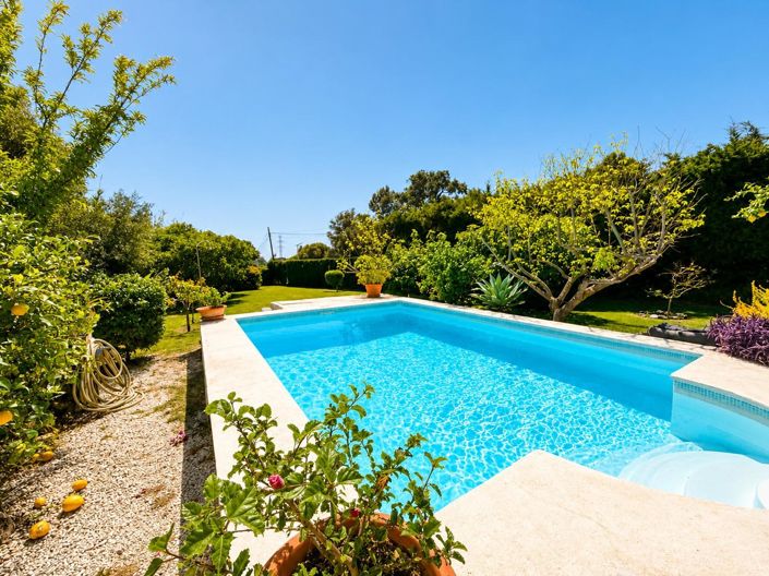 Image No.2-2 Bed Country House for sale