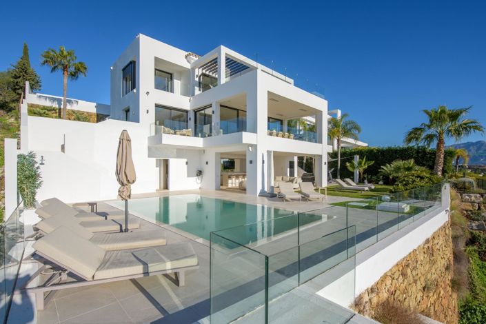 Image No.2-5 Bed Villa for sale