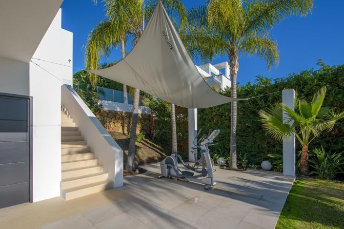 Image No.5-5 Bed Villa for sale