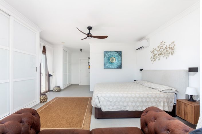 Image No.20-6 Bed Villa for sale