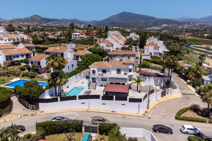 Image No.33-6 Bed Villa for sale