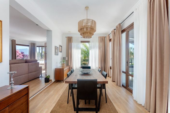 Image No.44-6 Bed Villa for sale
