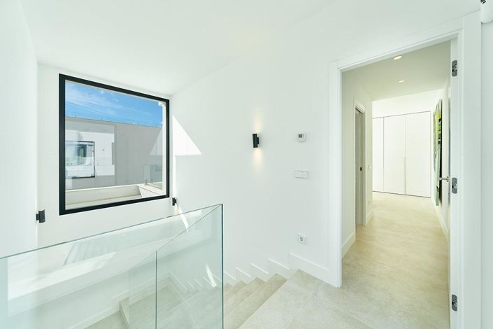 Image No.19-5 Bed Villa for sale