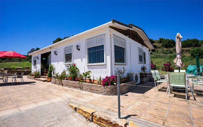 Image No.20-3 Bed Villa for sale