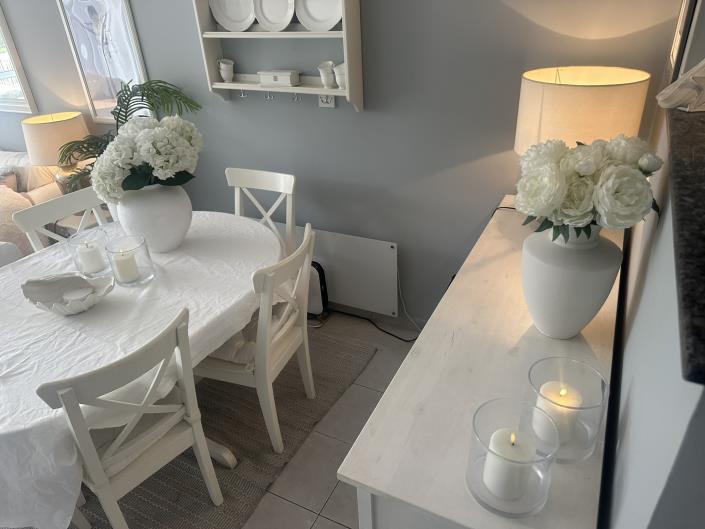 Image No.16-2 Bed Townhouse for sale