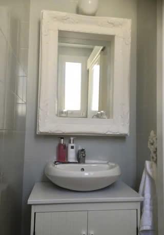 Image No.9-2 Bed Townhouse for sale