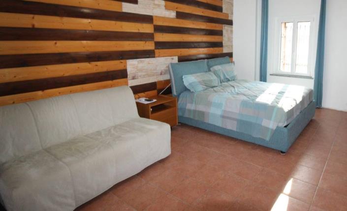 Image No.12-3 Bed Country House for sale