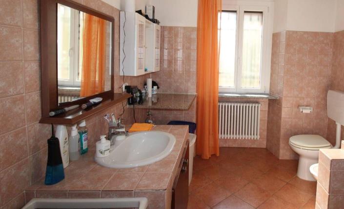 Image No.14-3 Bed Country House for sale