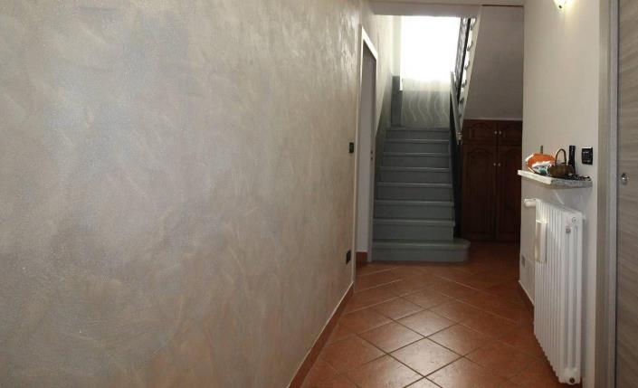 Image No.23-3 Bed Country House for sale