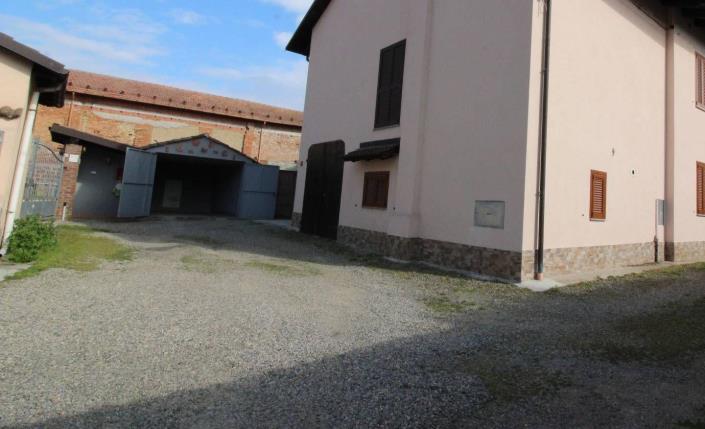 Image No.37-3 Bed Country House for sale