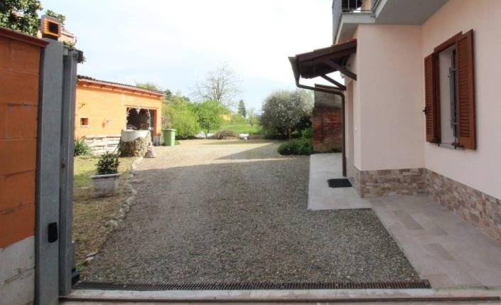 Image No.40-3 Bed Country House for sale