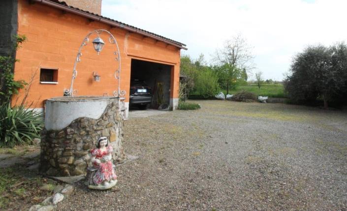 Image No.42-3 Bed Country House for sale