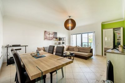 4958-633876-a6b56ac677102989ead21edcaf149190a