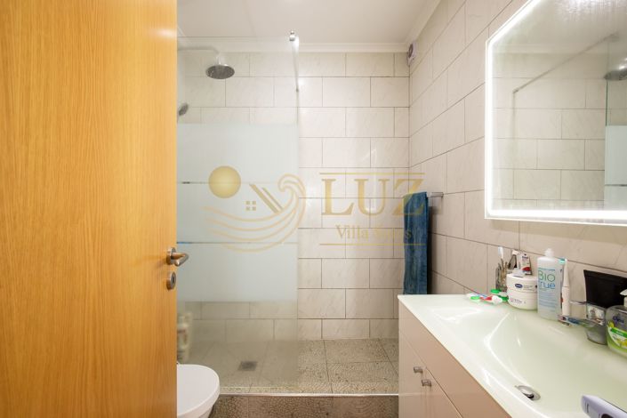 Image No.21-2 Bed Apartment for sale