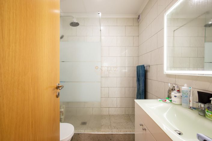 Image No.21-2 Bed Apartment for sale