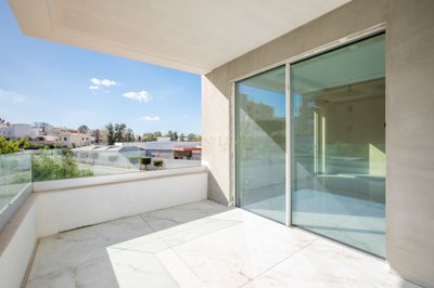 4958-638453-a6b56ac677102989ead21edcaf149190a