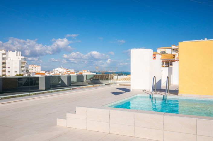 Image No.24-2 Bed Apartment for sale