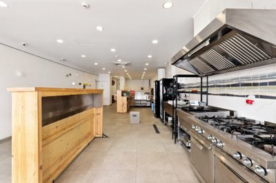 4958-689876-a6b56ac677102989ead21edcaf149190a