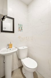 4958-689876-a6b56ac677102989ead21edcaf149190a