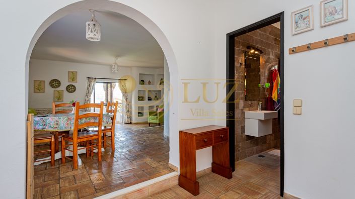 Image No.19-2 Bed Villa for sale