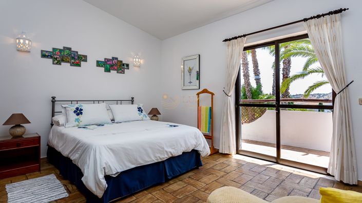 Image No.21-2 Bed Villa for sale