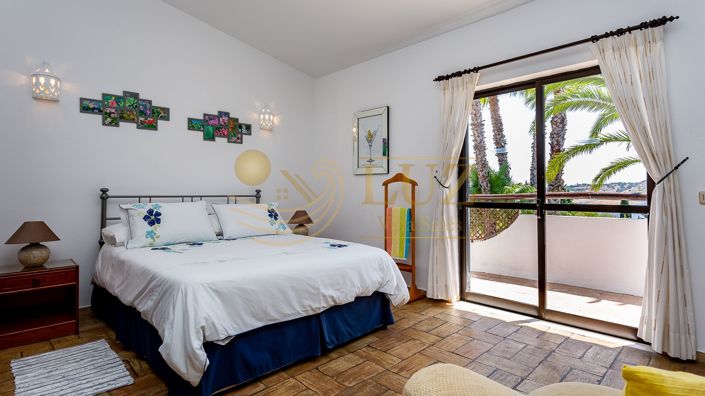 Image No.26-2 Bed Villa for sale