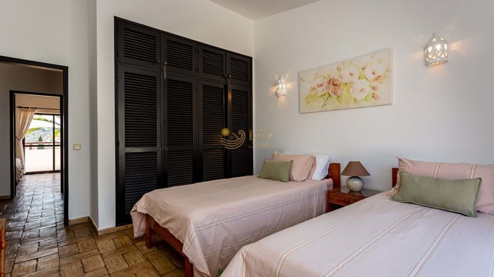 Image No.8-2 Bed Villa for sale