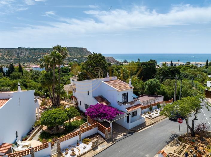 Image No.8-2 Bed Villa for sale