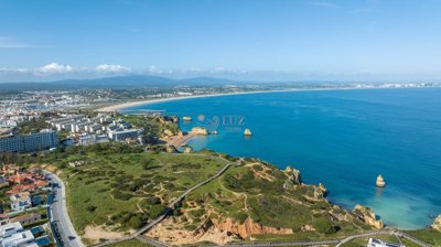 4958-746728-a6b56ac677102989ead21edcaf149190a