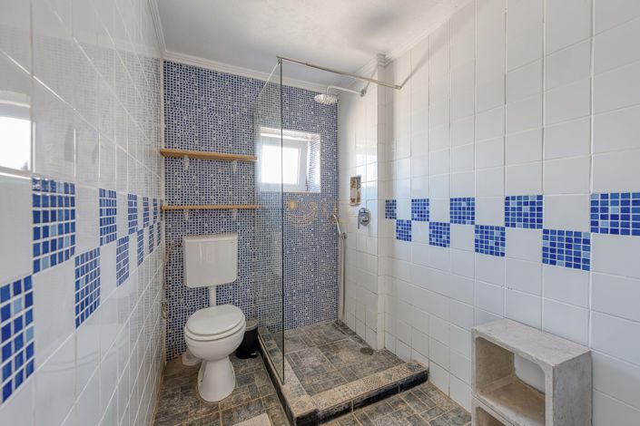 Image No.12-Villa for sale