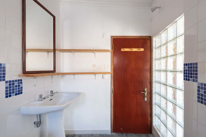 Image No.13-Villa for sale