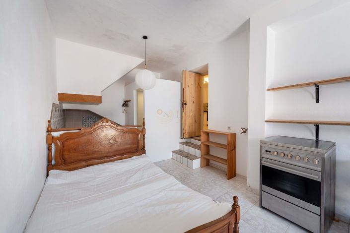 Image No.15-Villa for sale