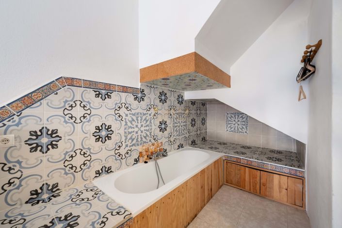 Image No.17-Villa for sale